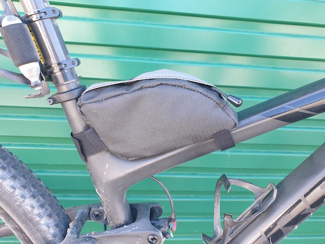 Seat post bag